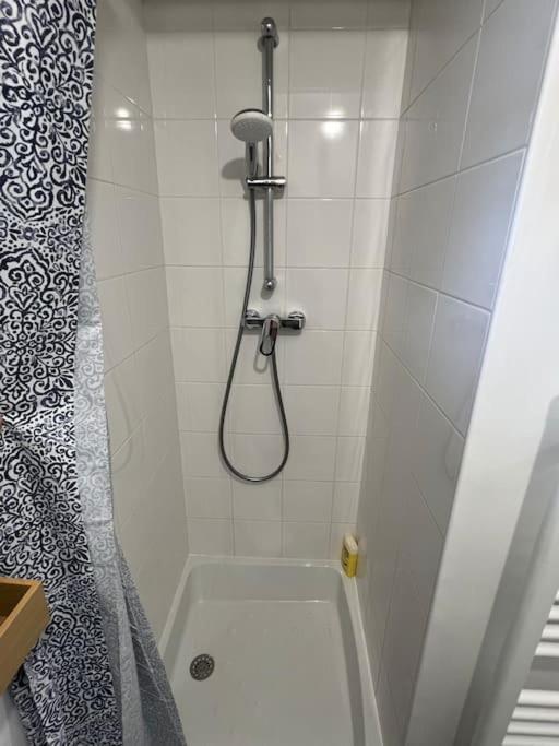 Studio Proche Disney Et Paris Noisy-le-Grand Dış mekan fotoğraf